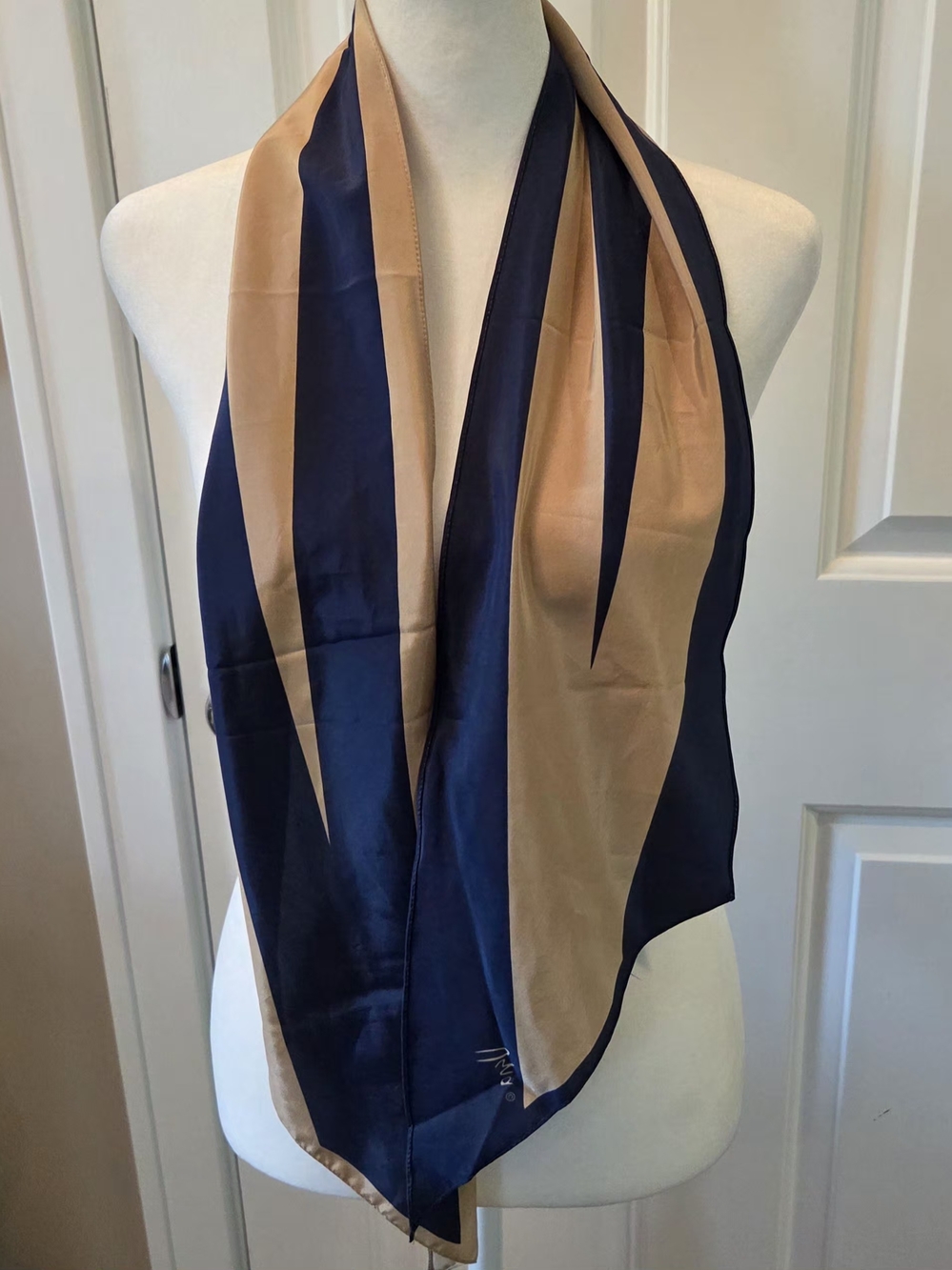 Vera Neumann Scarf Navy And Brown Oblong Retro Signed Vintage